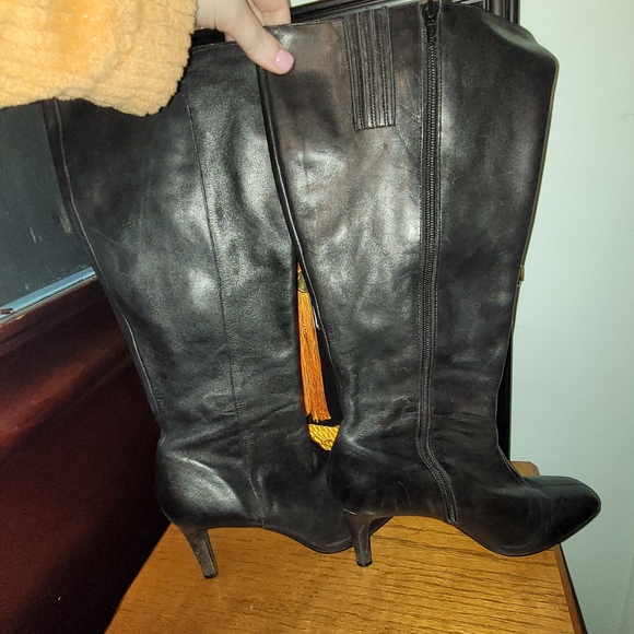 ANTONIO MELANI Black Heeled Boots - Picture 2 of 9